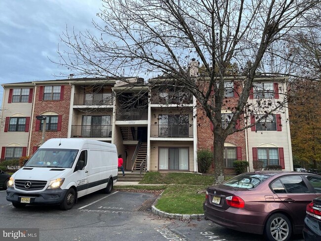 Building Photo - 17 Joyner Ct