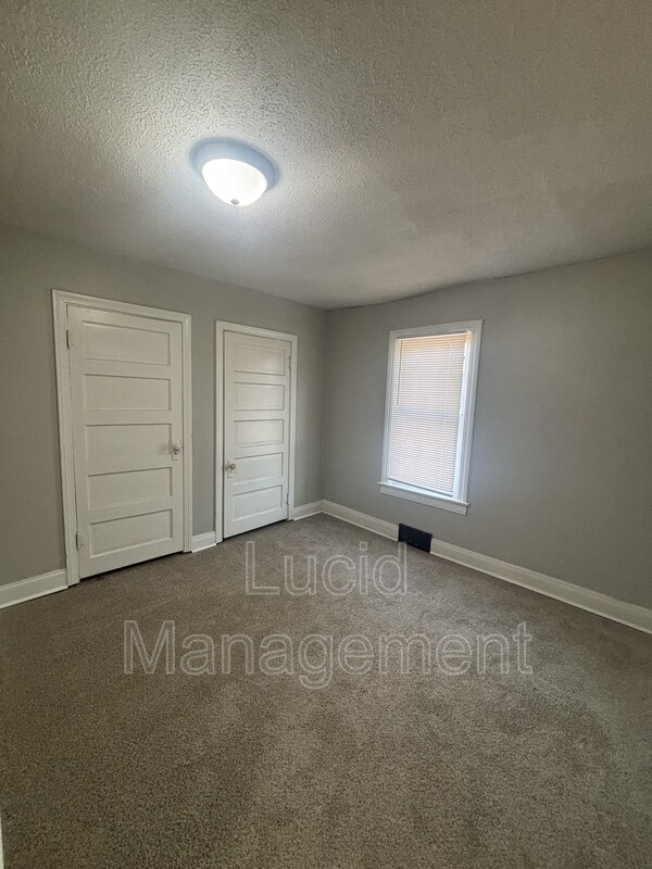 Building Photo - 4009 Beaver St
