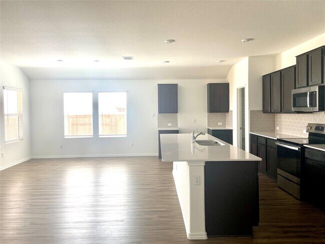 Building Photo - 301 Bluejack Wy