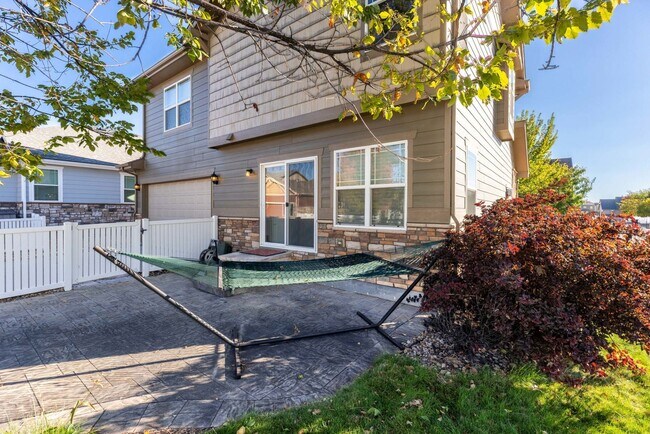 Building Photo - Beautifully Upgraded 3-Bedroom Home in Prairie Village with Finished Basement