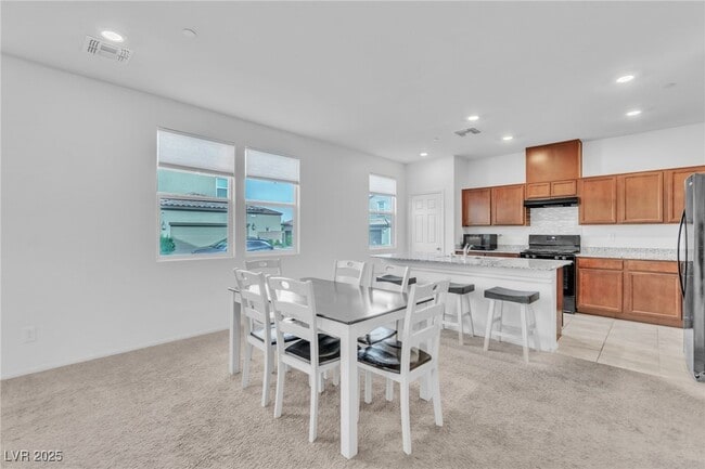 Building Photo - 1145 Belton Lake Ave