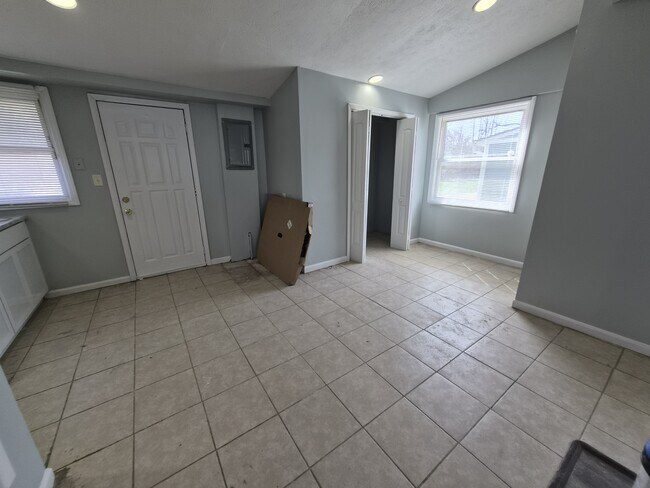 Building Photo - 4709 Ribble Rd