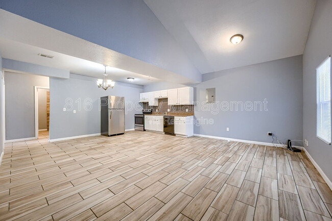 Building Photo - 6901 Jackson Ave