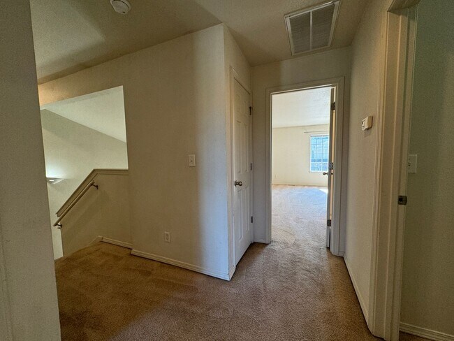 Building Photo - Spacious 3-Bedroom Duplex Located within Close Proximity to Fort Leonard Wood!