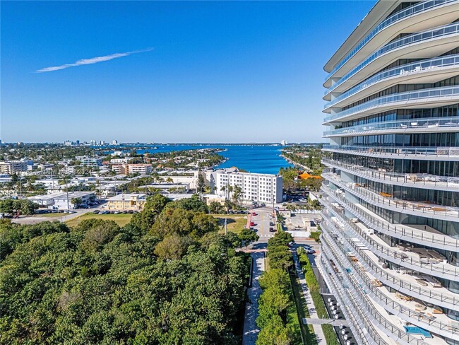 Building Photo - 8701 Collins Ave