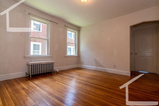 Building Photo - 68 Colborne Rd