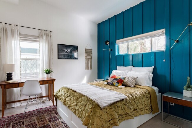 Building Photo - 55 Lynn St