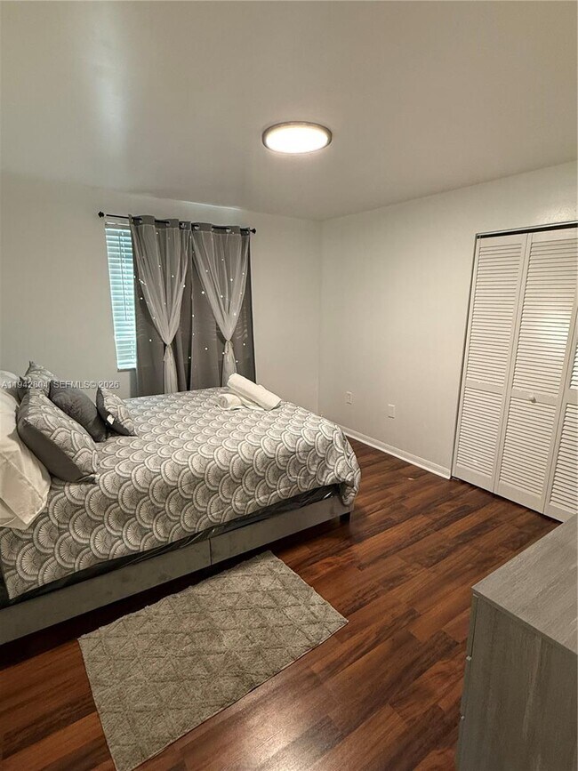 Building Photo - 1450 NW 129th Ave