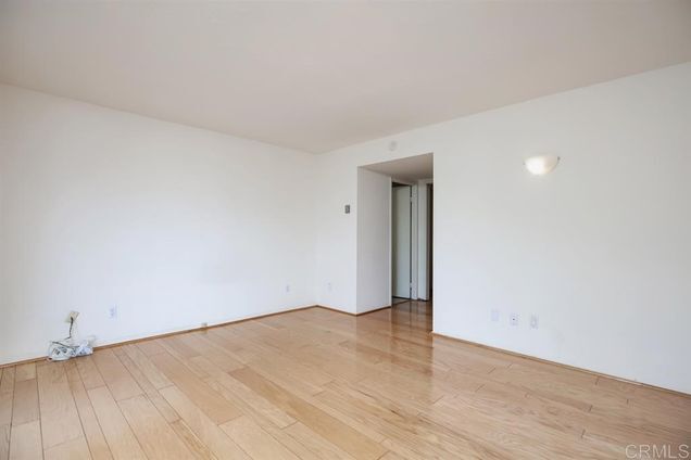 Building Photo - 1250 Cave St