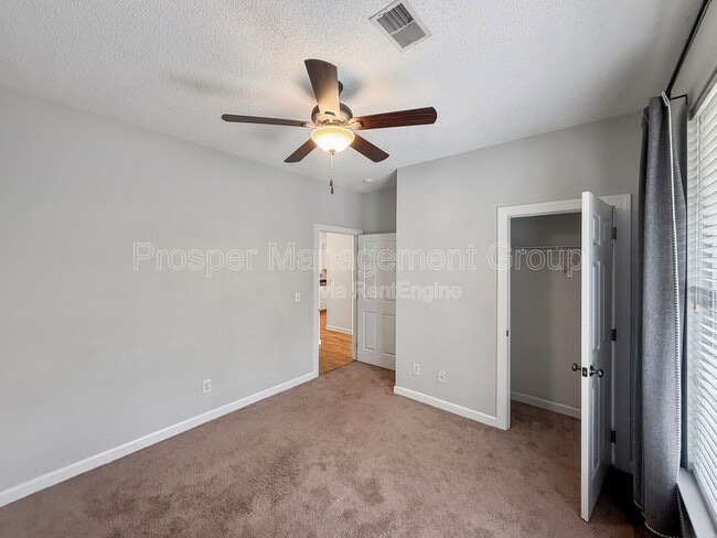 Building Photo - 2909 Sweetleaf Ln