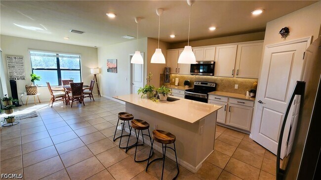 Building Photo - 10754 Marlberry Way