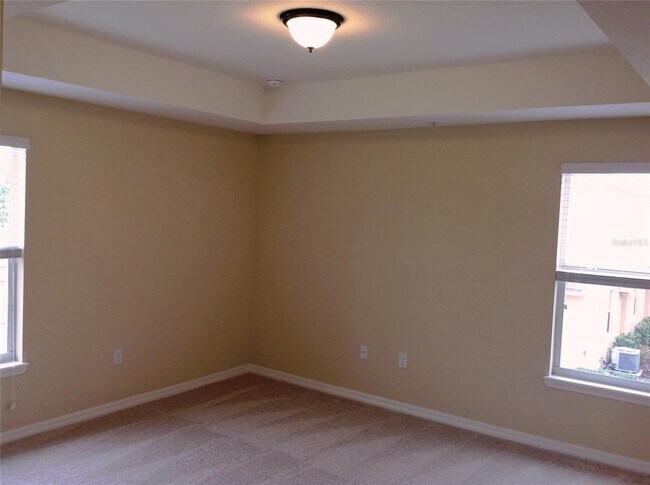 Building Photo - 6532 S Goldenrod Rd