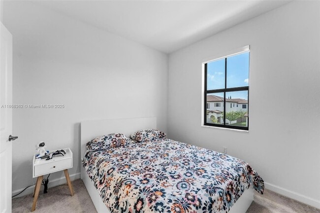 Building Photo - 11761 SW 245 Ter