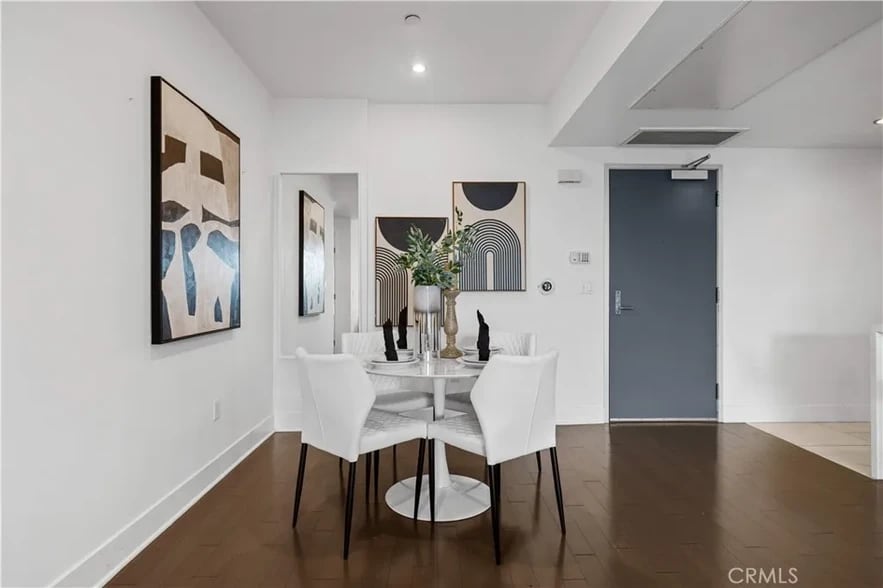 Building Photo - 1730 SAWTELLE Blvd