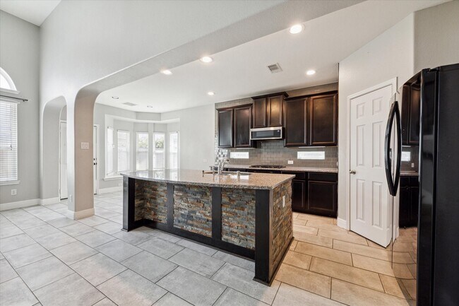 Building Photo - 6159 Flint Ct