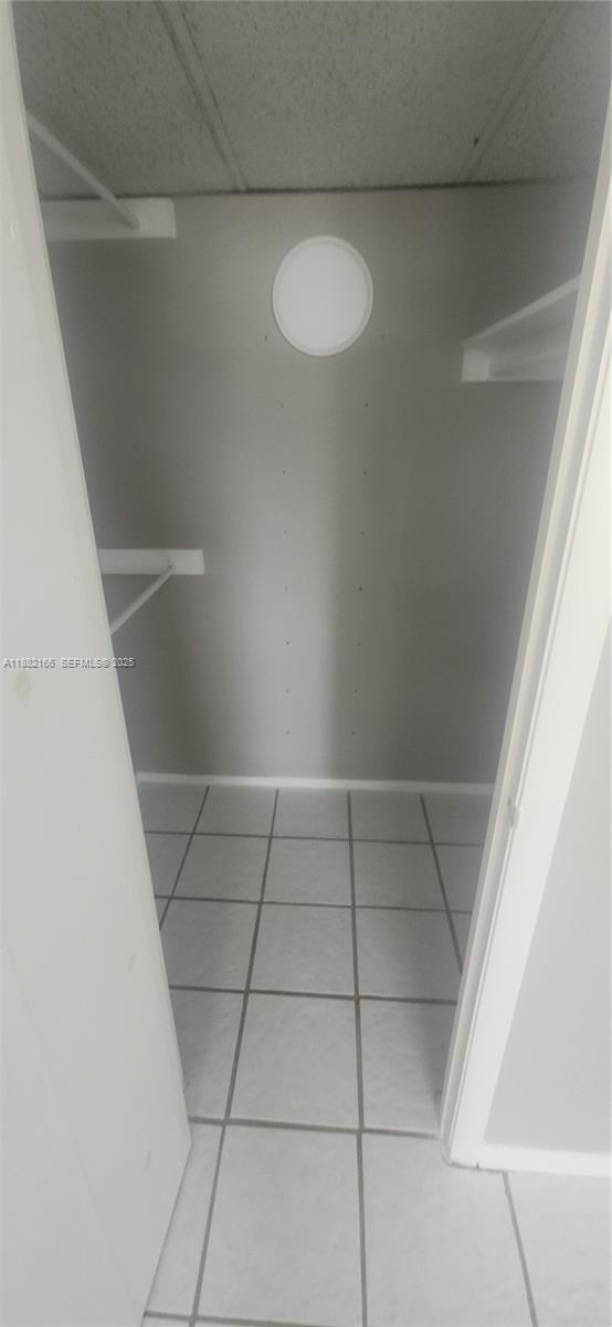 Building Photo - 1985 S Ocean Dr