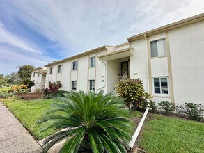 Building Photo - Fantastic 2br/2ba Furnished Annual Rental ...