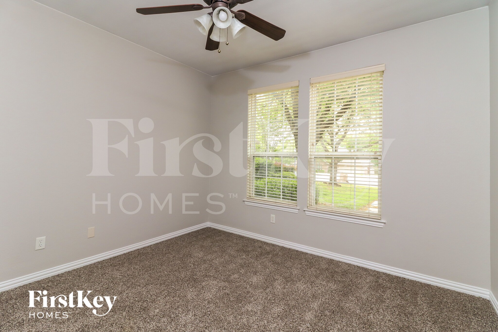 Building Photo - 5228 Estrella Ln