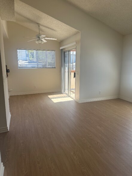Building Photo - 130 N Orange Ave