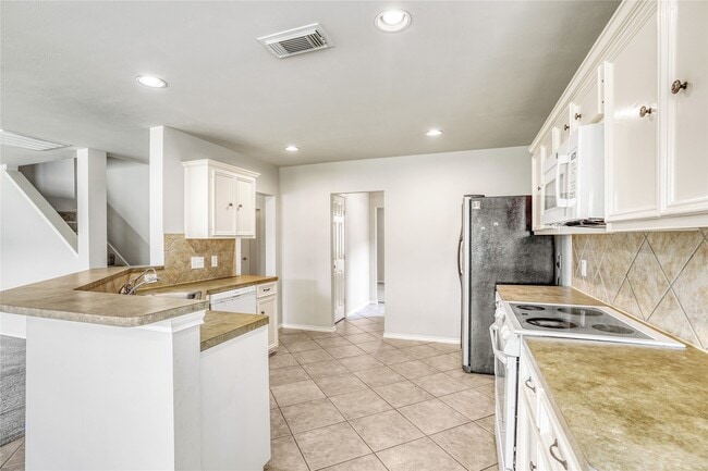 Building Photo - 20527 Port Bishop Ln