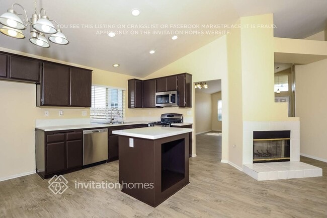 Building Photo - 39826 Milan Dr