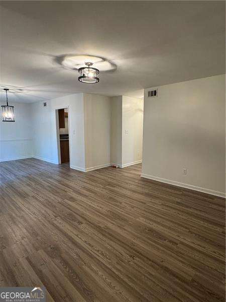 Building Photo - 728 Hanover Ln SE