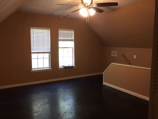 Building Photo - Ada OK Rental