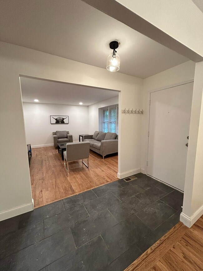 Building Photo - 11915 Brampton Hunt Rd