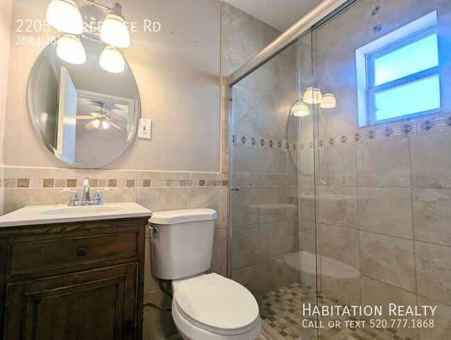 Building Photo - 2205 E Greenlee Rd