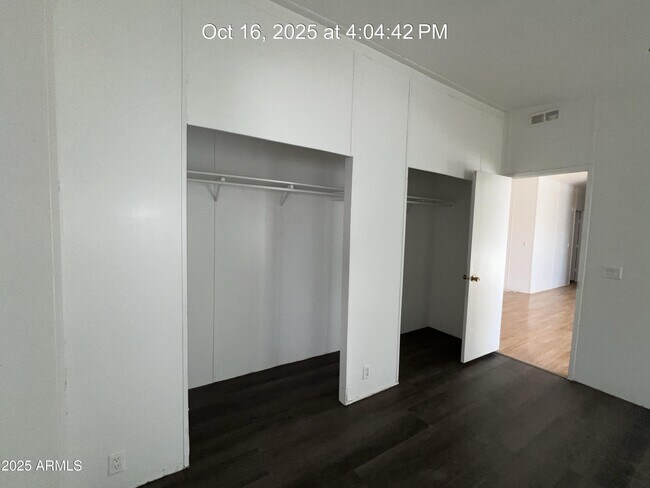 Building Photo - 22548 W Skinner Rd