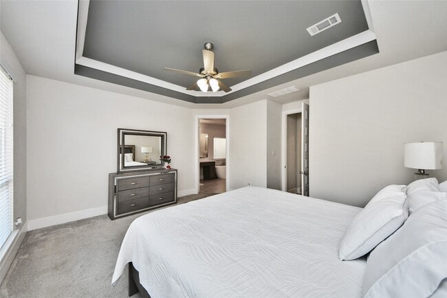 Building Photo - 7030 House Wren Ct