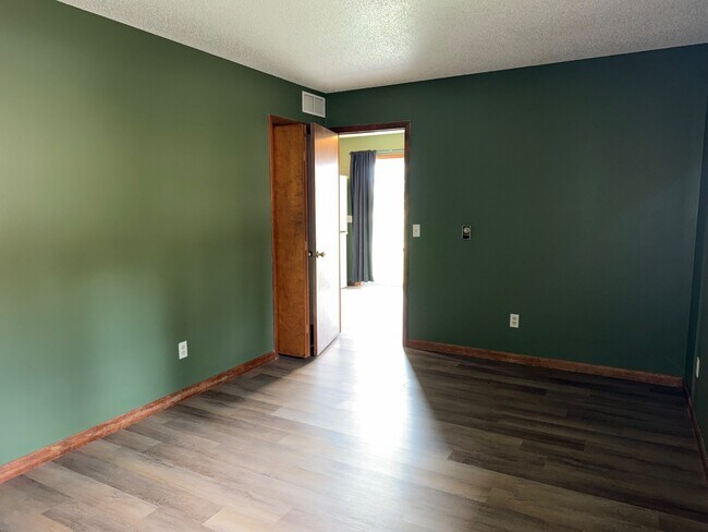 Building Photo - 161 E James Dr