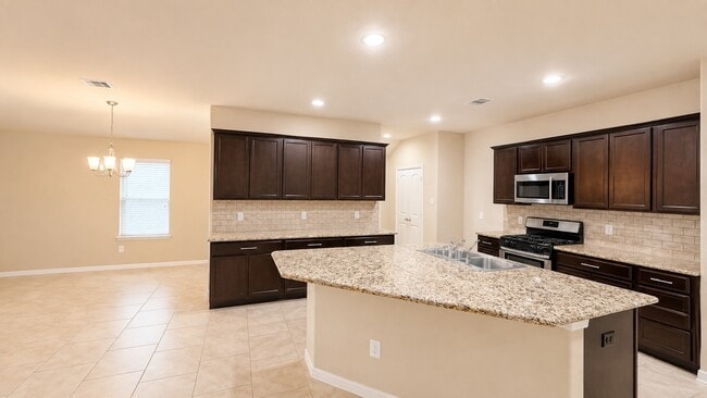 Building Photo - 3403 McDonough Way