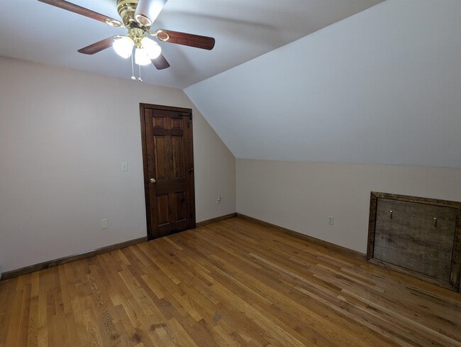 Building Photo - 216 County Rd