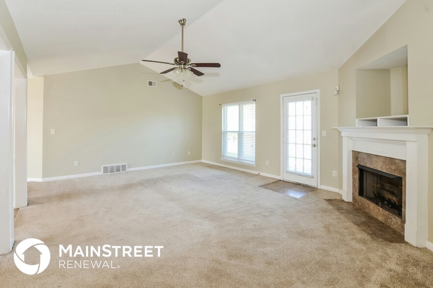 Building Photo - 6198 Braybourne Main