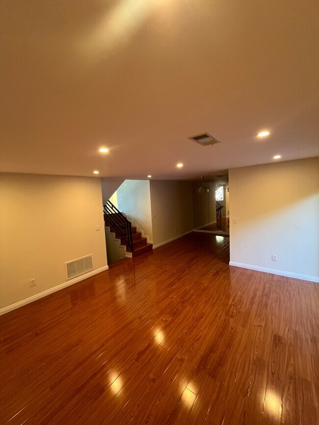 Building Photo - 5144 Javalambre Dr