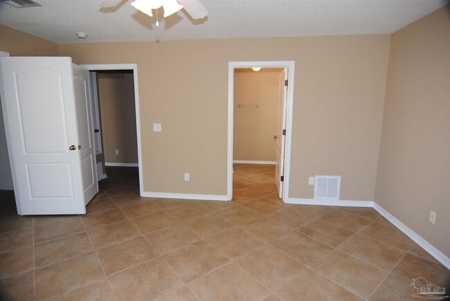 Building Photo - 14630 Innerarity Point Rd