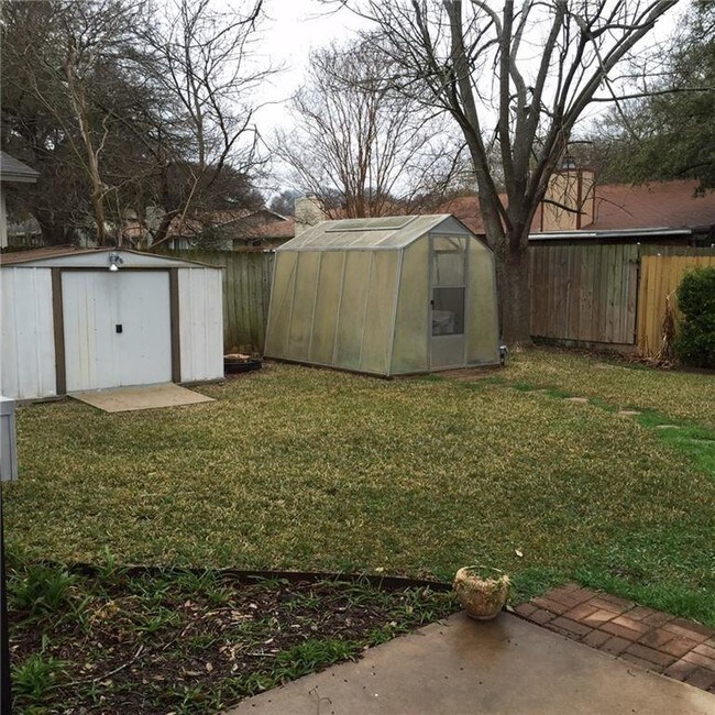 Building Photo - 11912 Stout Oak Trail