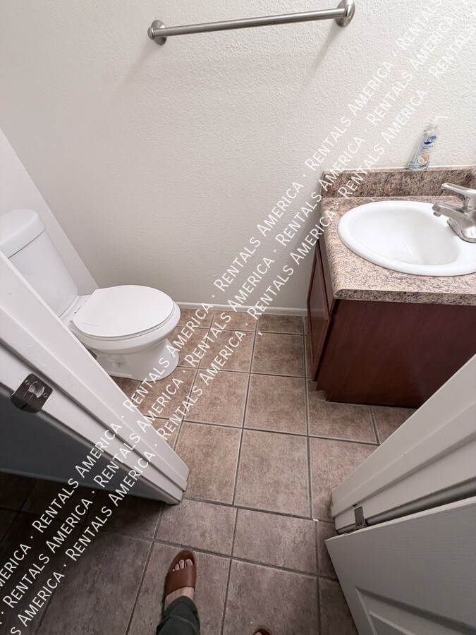 Building Photo - 1254 N 85th Pl