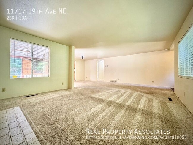 Building Photo - 11717 19th Ave NE