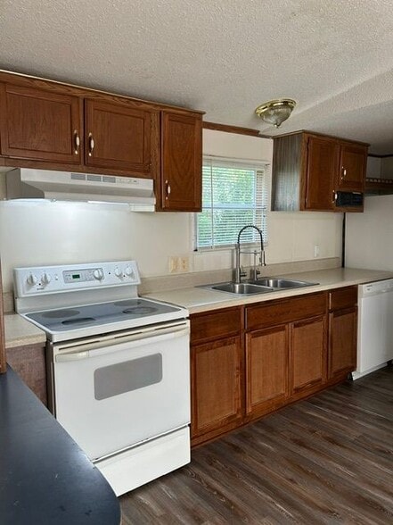 Building Photo - 3882 Perkins Rd