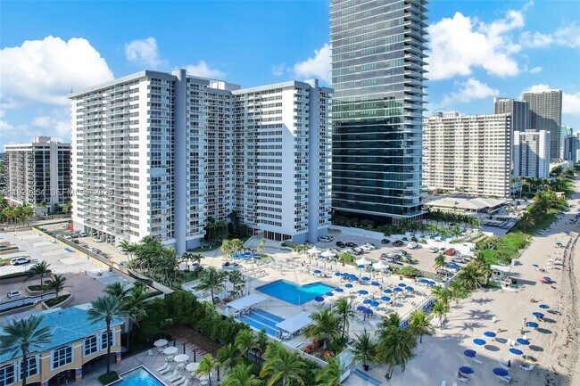 Building Photo - 2030 S Ocean Dr