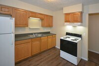 Building Photo - SUMMER MOVE IN SPECIAL- $300 off your move-in before July ***Ask about our Security Deposit Alter...