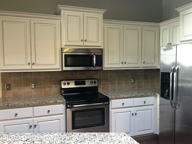 Building Photo - 2 br, 1 bath House - 311 Park Central West #B