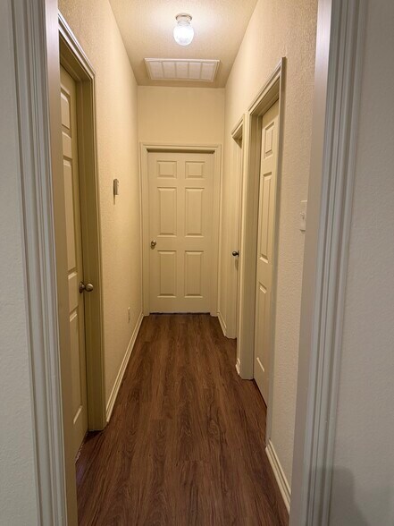 Building Photo - 5801 Swords Dr