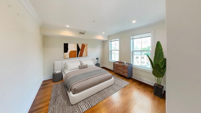 Building Photo - 39 Juniper St