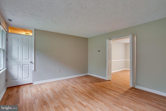 Building Photo - 3084 Eutaw Forest Dr