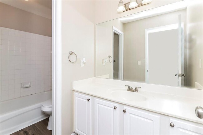Building Photo - 445 Fitzgerald Pl