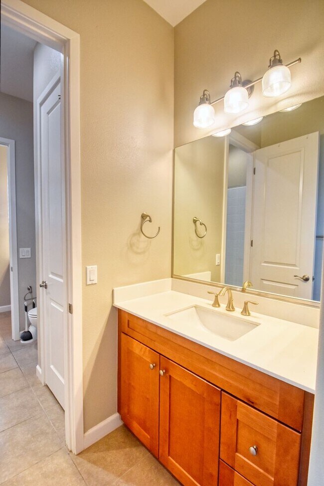 Building Photo - 5 Bedroom Resort-Style Estate with Pool, Spa & RV Parking