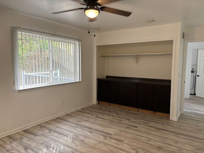 Building Photo - STUNNING LAKE VIEWS, BRIGHTON 3 BEDROOM HOME